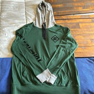 Men’s American Eagle long sleeve hooded tee